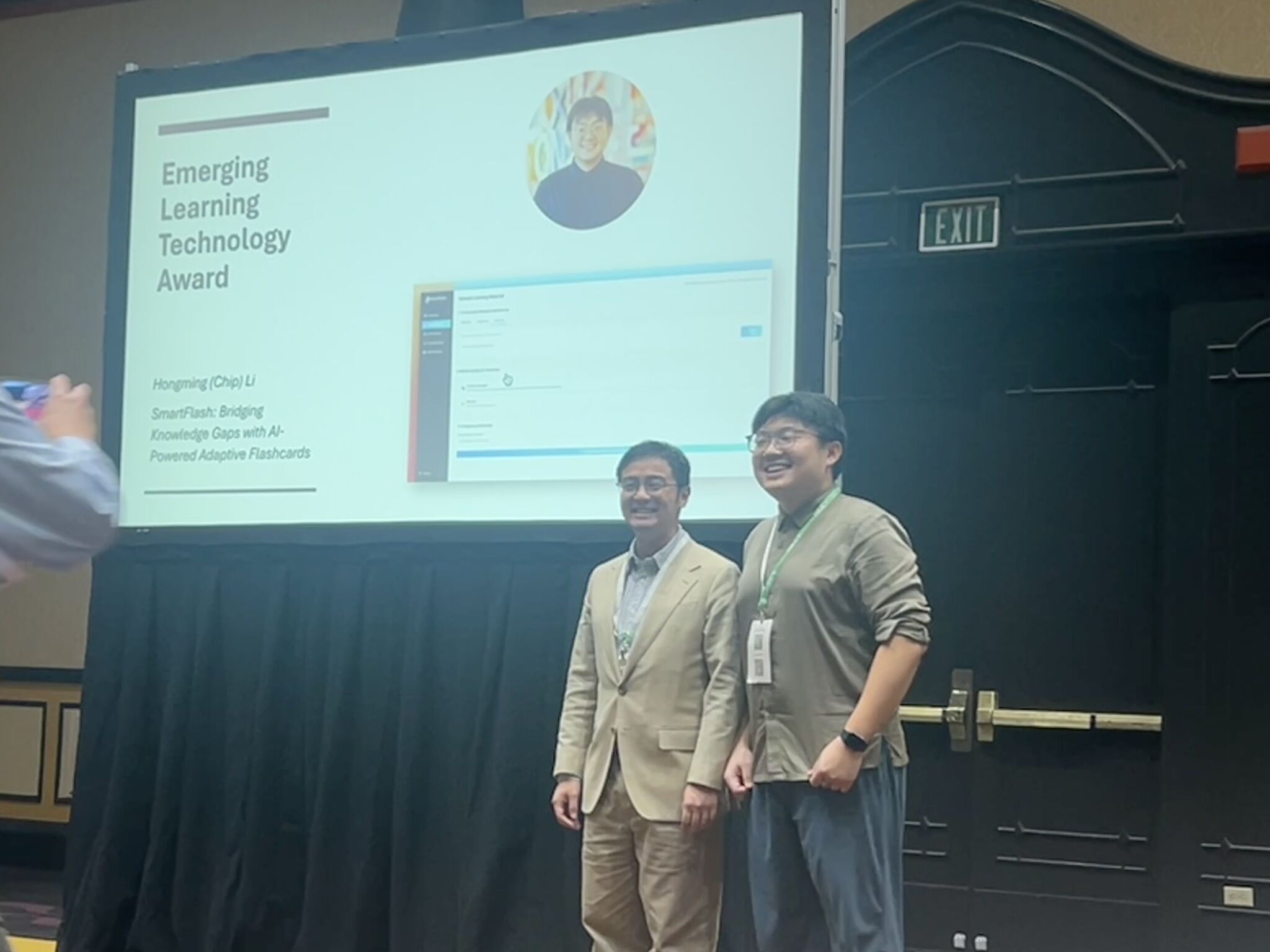 Chip Li receiving Emerging Learning Technology Award